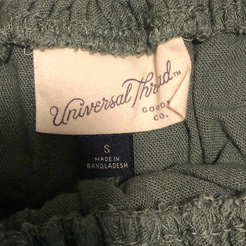 Universal Thread shorts